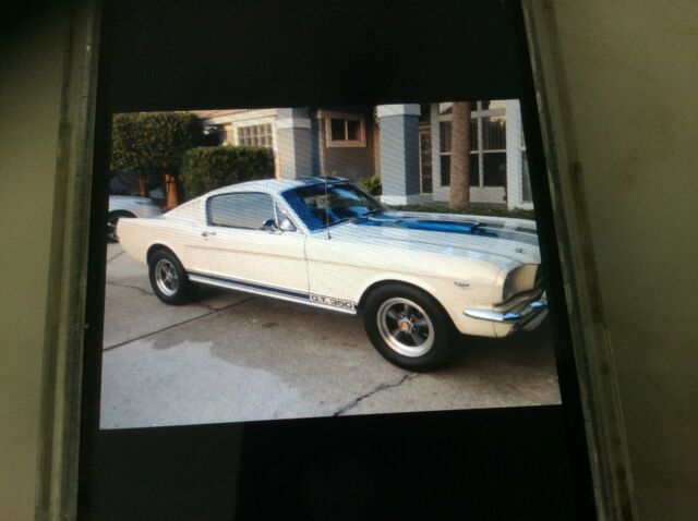 1965 Wimbledon White/Lemans Blue Ford Mustang 2-Door Hardtop