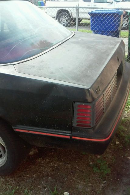 1988 Red Ford Mustang Coupe
