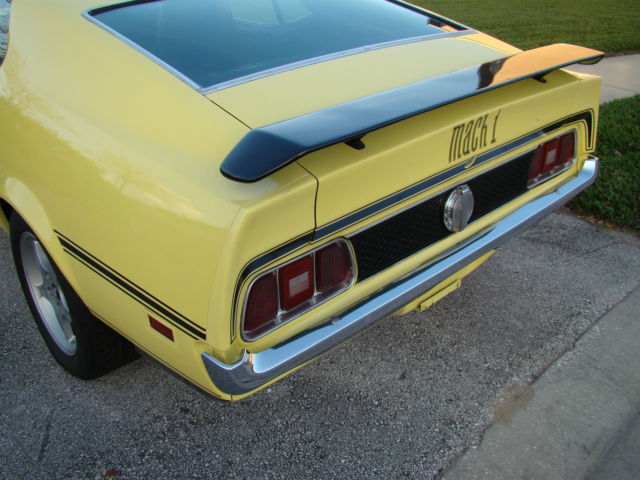 1971 Yellow Ford Mustang