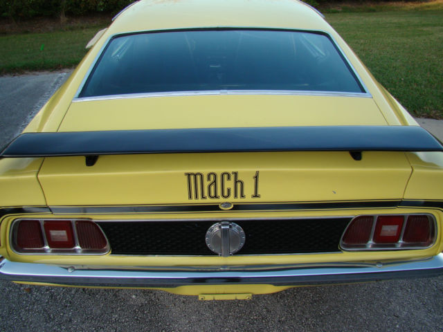 1971 Yellow Ford Mustang