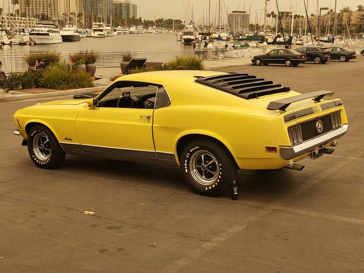 1970 Yellow Ford Mustang coupe