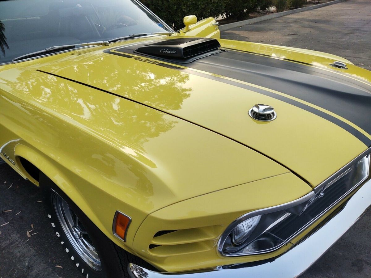 1970 Yellow Ford Mustang coupe