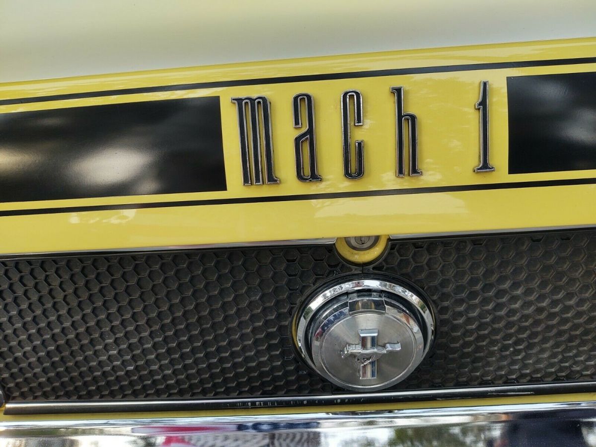 1970 Yellow Ford Mustang coupe