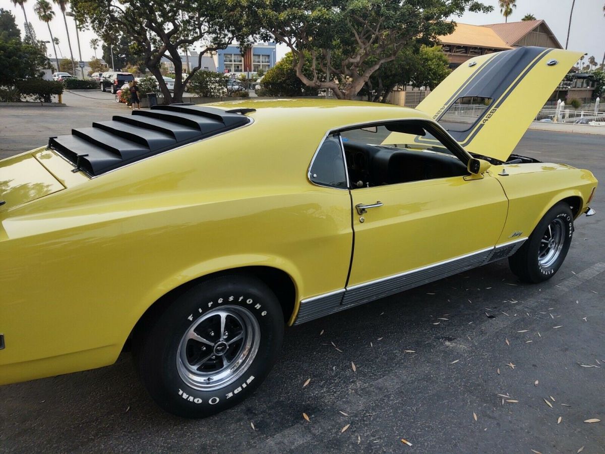 1970 Yellow Ford Mustang coupe