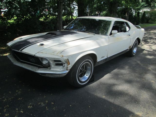 1970 White Ford Mustang Coupe