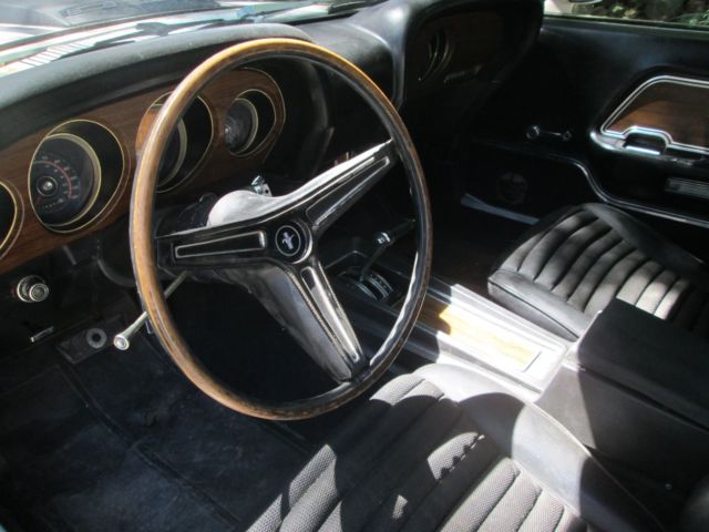 1970 White Ford Mustang Coupe
