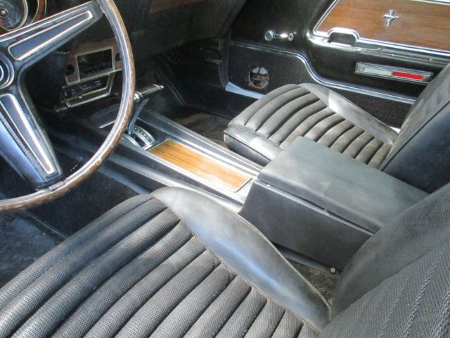1970 White Ford Mustang Coupe