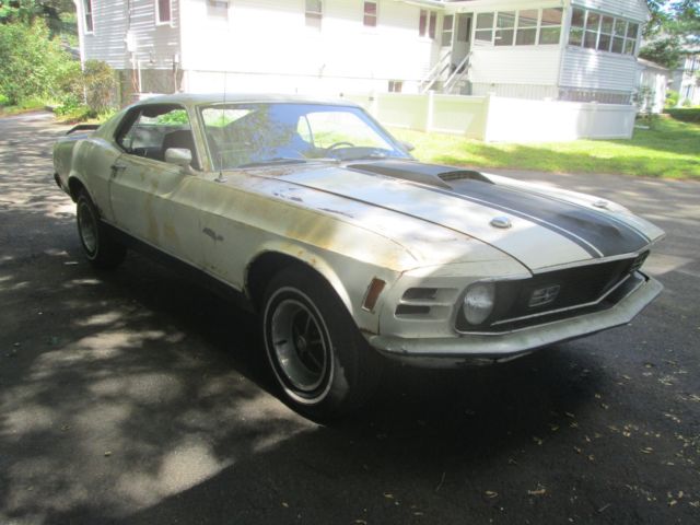 1970 White Ford Mustang Coupe