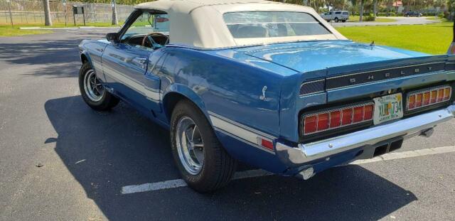 1970 Blue Ford Mustang