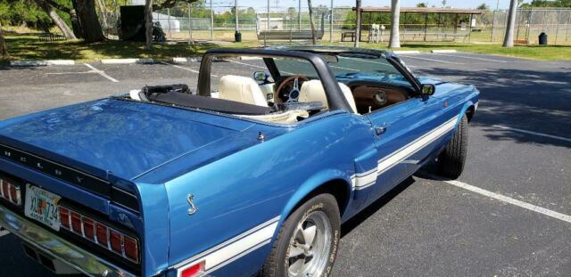1970 Blue Ford Mustang