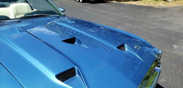 1970 Blue Ford Mustang