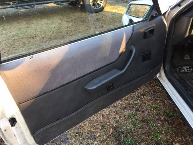 1985 White Ford Mustang Hatchback
