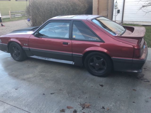 1992 Burgundy Ford Mustang
