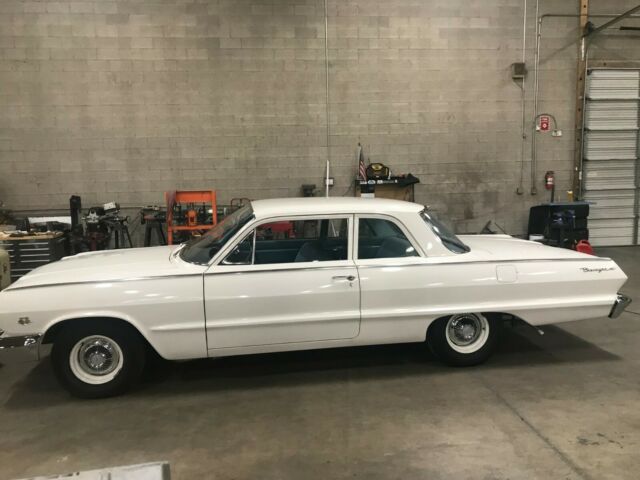 1963 White Chevrolet Impala Coupe