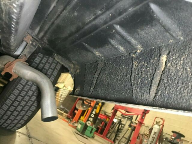 1963 White Chevrolet Impala Coupe