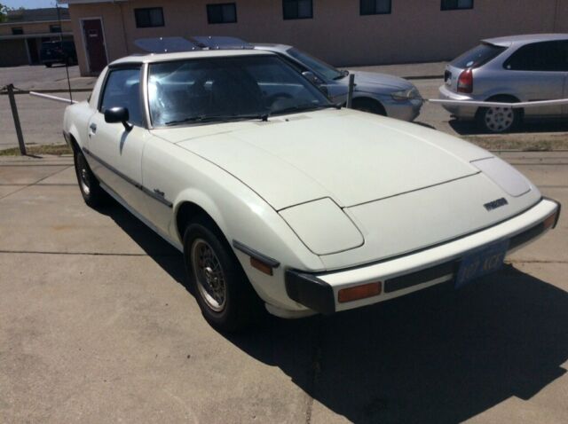 1979 White Mazda RX-7