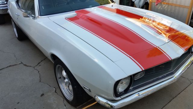 1968 White / Orange Chevrolet Camaro Coupe