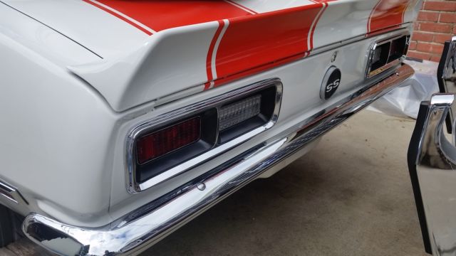 1968 White / Orange Chevrolet Camaro Coupe