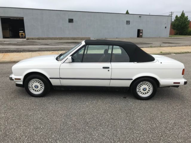 1988 White BMW 3-Series Convertible