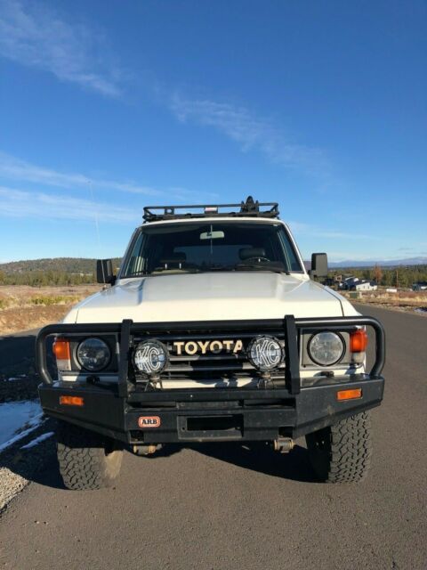 1987 White Toyota Land Cruiser SUV