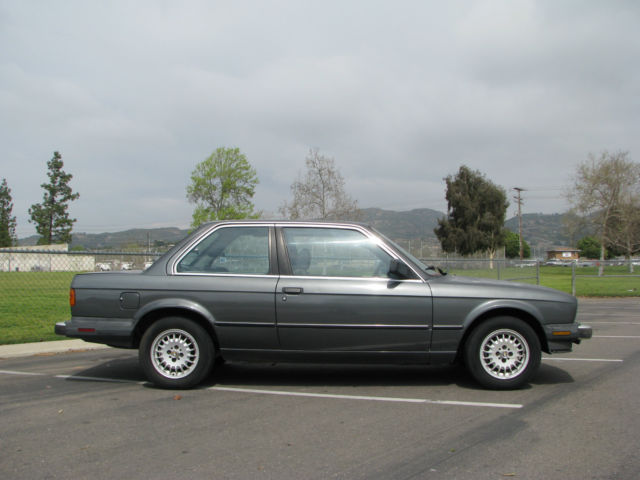 1987 Silver BMW 3-Series Sedan
