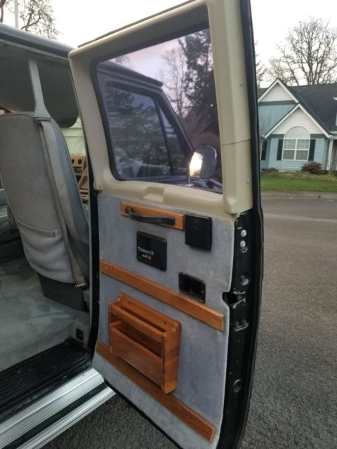 1993 Black Chevrolet G20 Van Standard Passenger Van