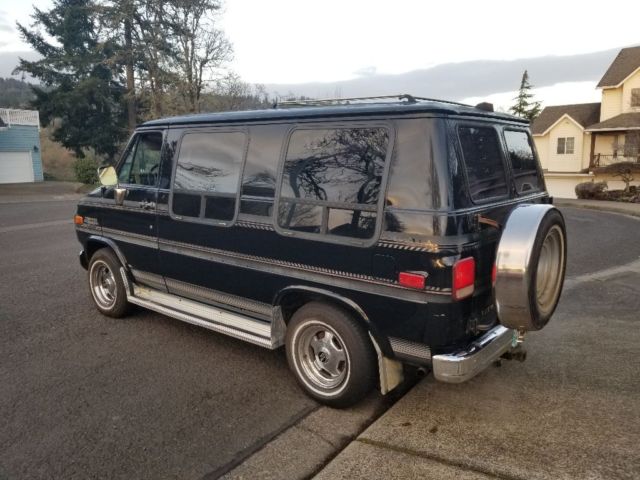 1993 Black Chevrolet G20 Van Standard Passenger Van