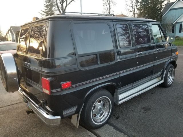 1993 Black Chevrolet G20 Van Standard Passenger Van