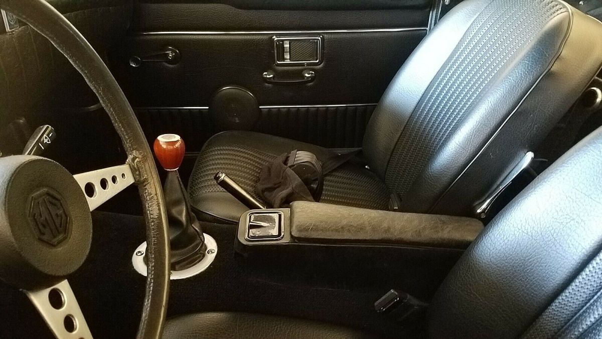 1971 Blue MG MGB Convertible