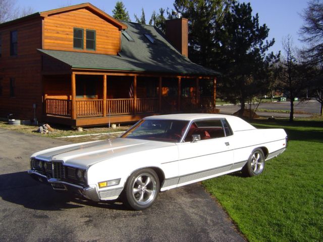 1972 White Ford Galaxie Coupe