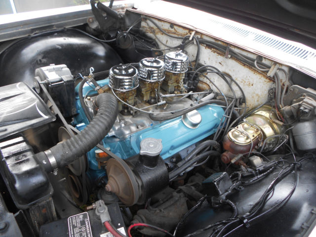 1963 White Pontiac Bonneville Coupe