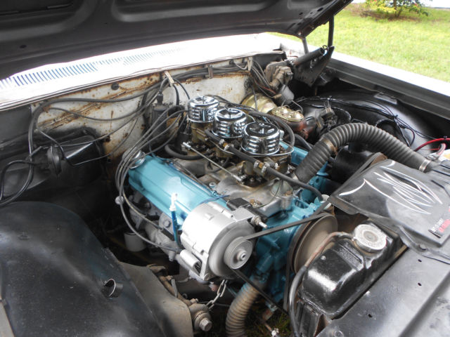 1963 White Pontiac Bonneville Coupe