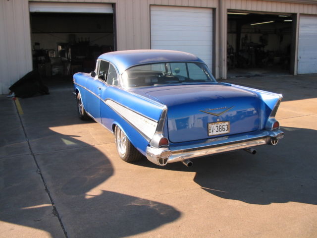 1957 Blue Chevrolet Bel Air/150/210