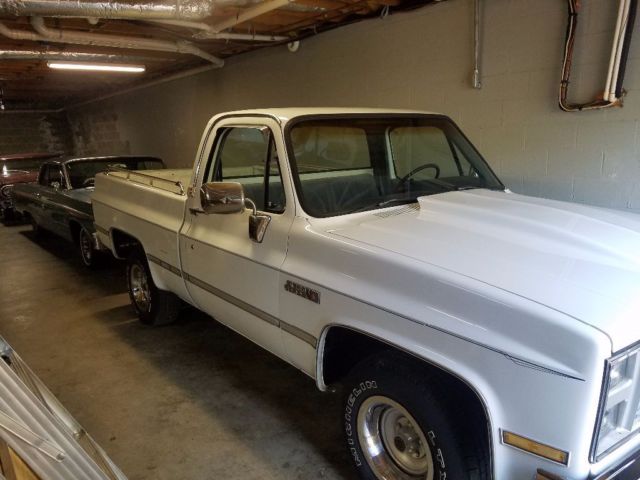1987 White GMC Sierra 1500 Standard Cab Pickup