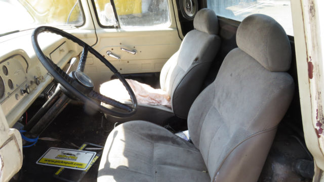1959 White Ford F-100 Standard Cab Pickup