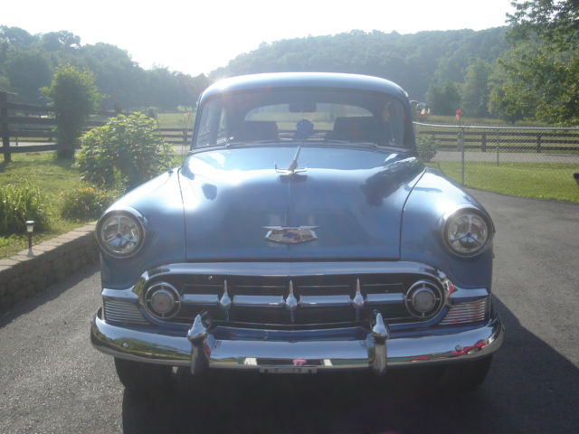 1953 Blue Chevrolet Bel Air/150/210 2 door sedan
