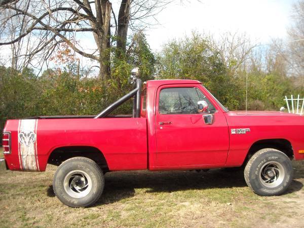 1987 Red Dodge Power Wagon SWB PICKUP