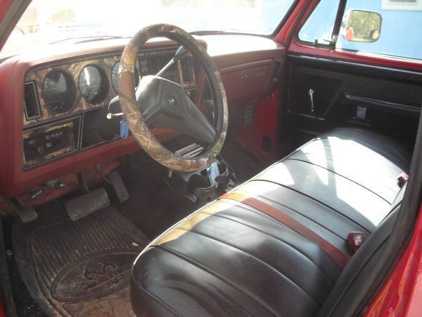 1987 Red Dodge Power Wagon SWB PICKUP