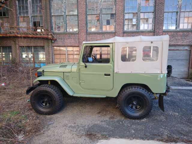1978 Green Toyota FJ Cruiser