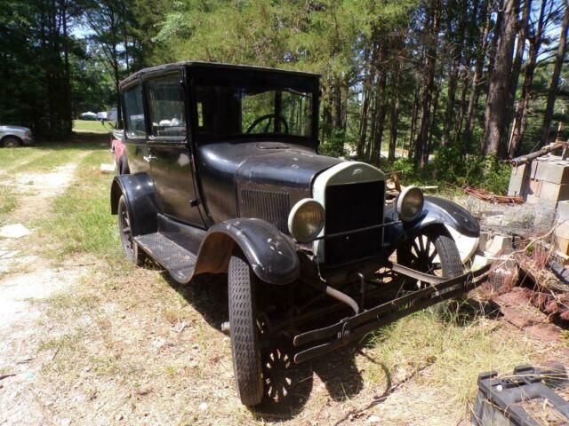 1926 Black Ford Model T Sedan