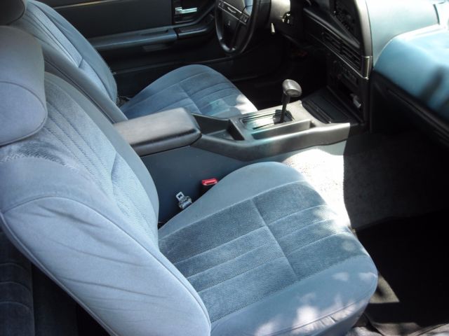 1991 Blue Ford Thunderbird Coupe