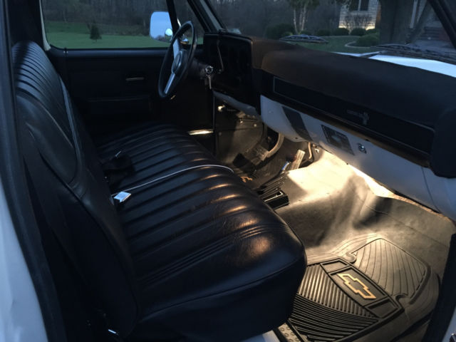 1983 White Chevrolet C/K Pickup 1500