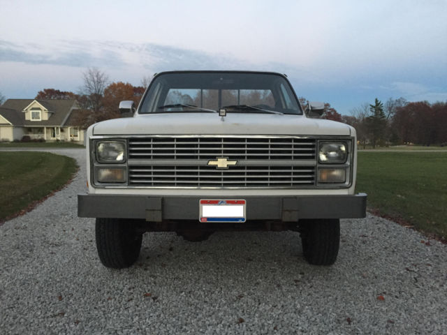 1983 White Chevrolet C/K Pickup 1500