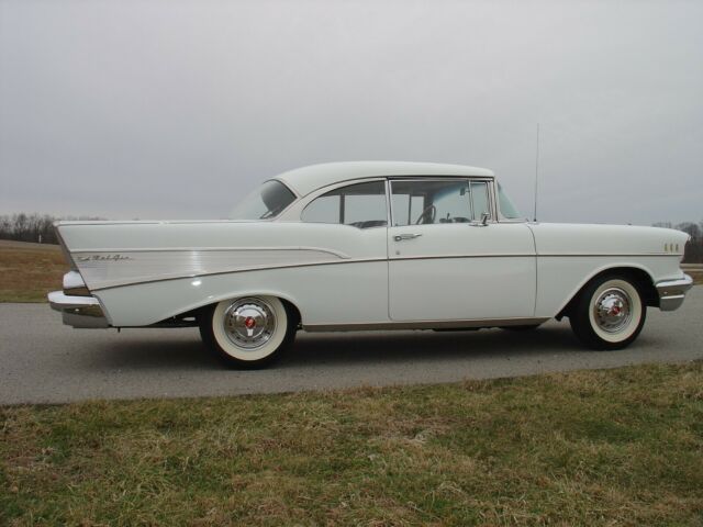 1957 White Chevrolet Bel Air/150/210 HARDTOP