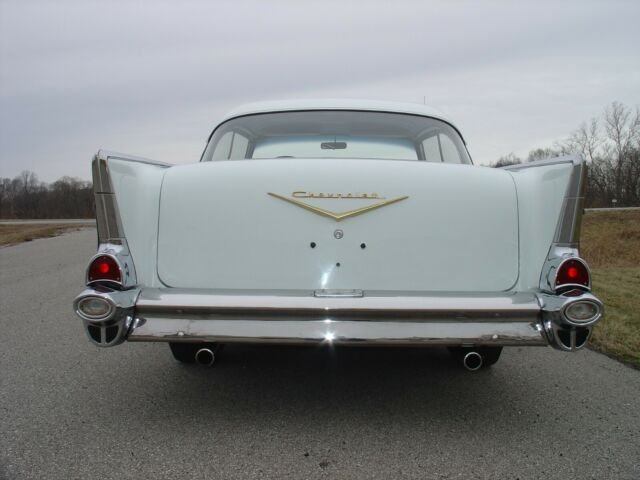 1957 White Chevrolet Bel Air/150/210 HARDTOP