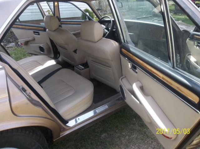 1986 Antelope Jaguar XJ6 Sedan