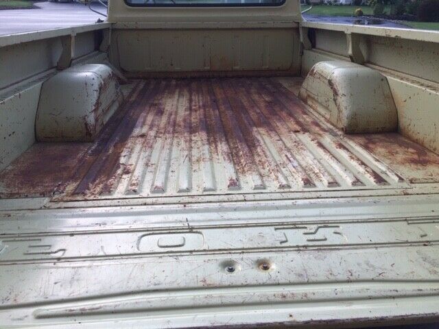 1970 Yellow/ White Ford F-250 Standard Cab Pickup