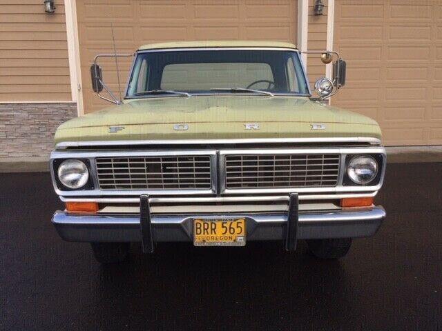 1970 Yellow/ White Ford F-250 Standard Cab Pickup