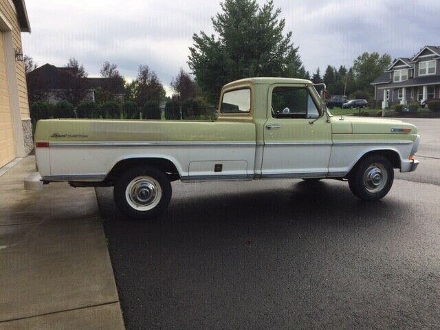 1970 Yellow/ White Ford F-250 Standard Cab Pickup