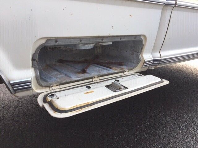 1970 Yellow/ White Ford F-250 Standard Cab Pickup